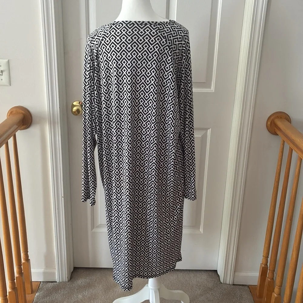 07:07  Michael Kors Geometric Print Dress